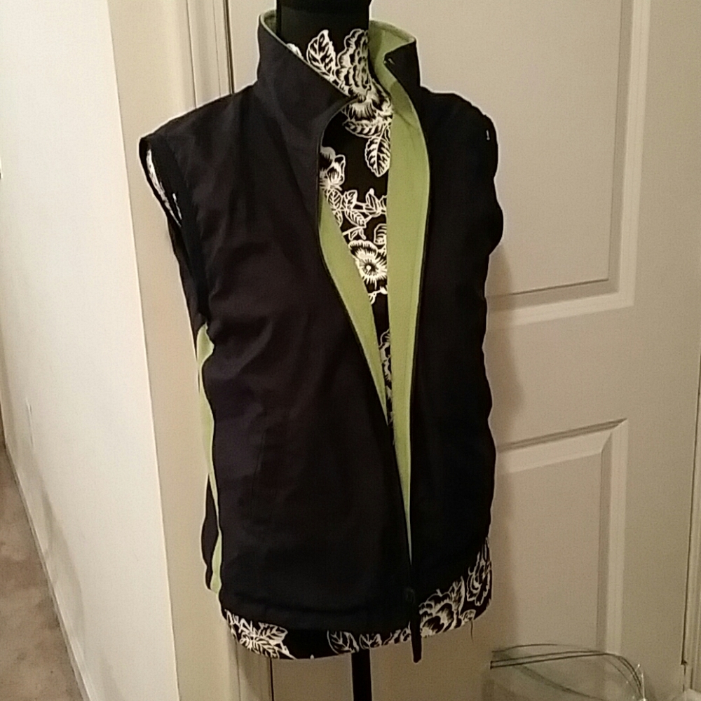 Reversible armless jacket